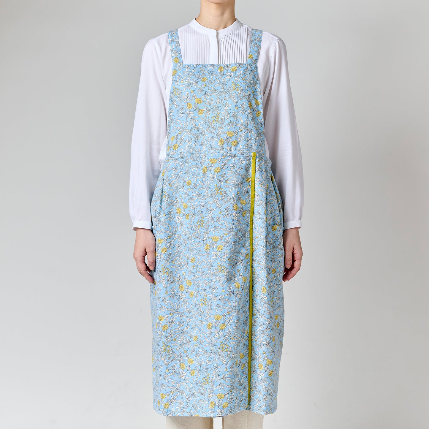 ラトリエ エプロン ボタニカル2 ブルー 【2026年SS新作】